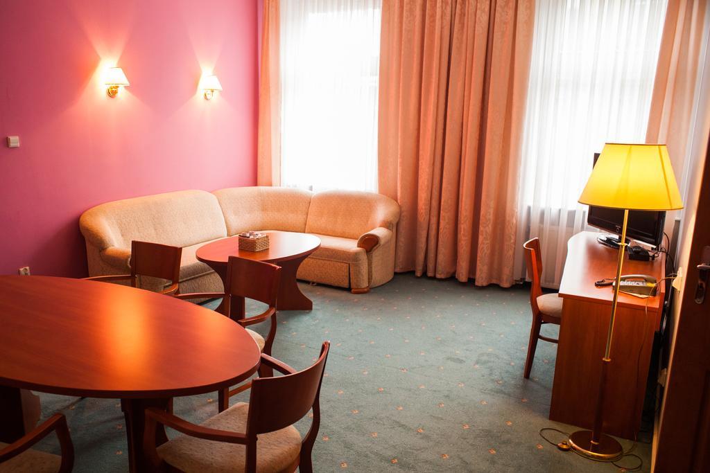 Hostel Ratuszowy Bydgoszcz Exteriör bild