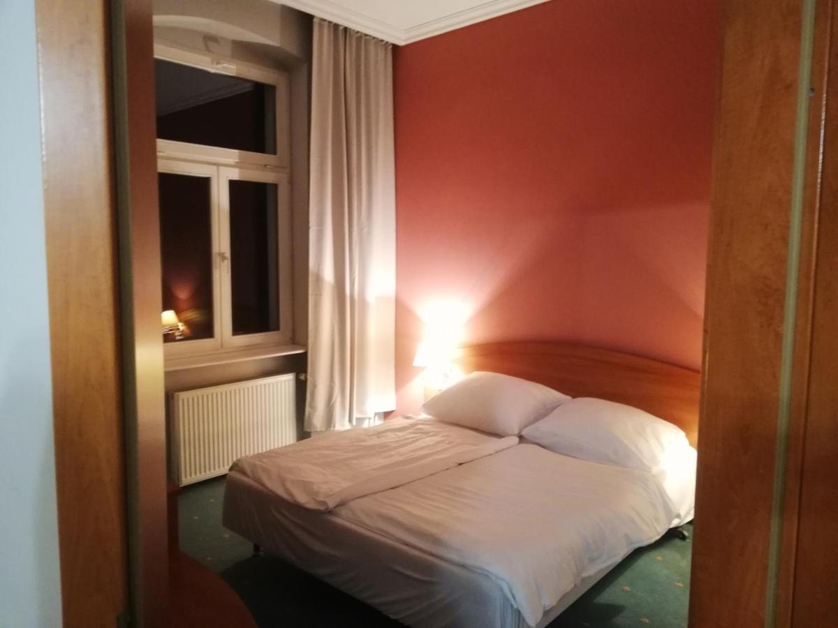 Hostel Ratuszowy Bydgoszcz Exteriör bild