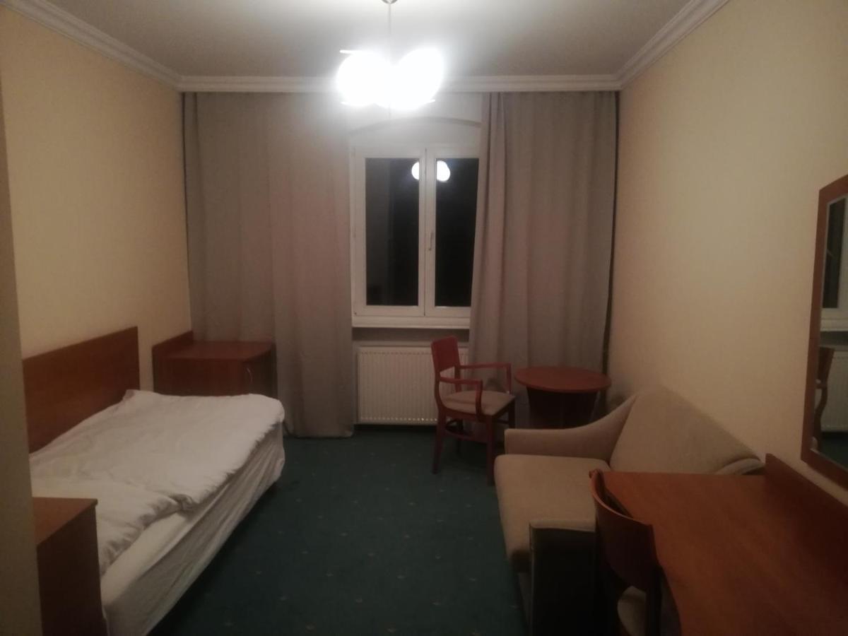 Hostel Ratuszowy Bydgoszcz Exteriör bild
