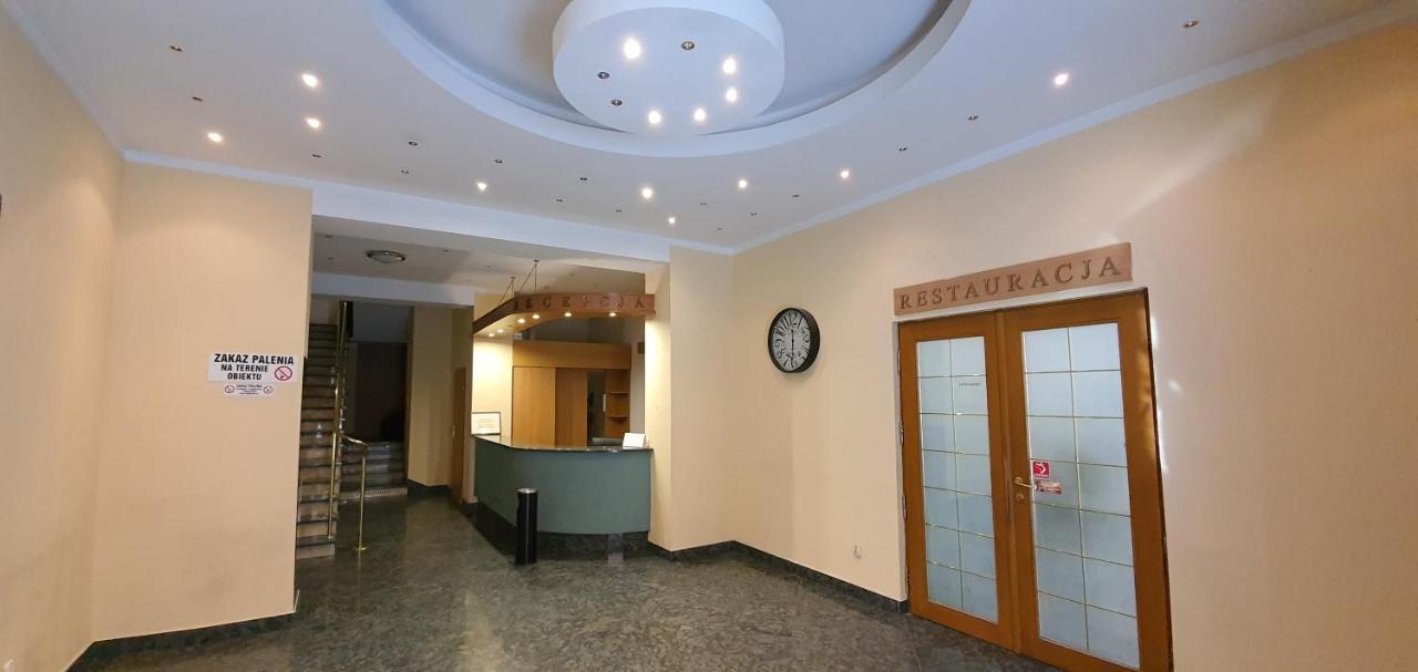 Hostel Ratuszowy Bydgoszcz Exteriör bild