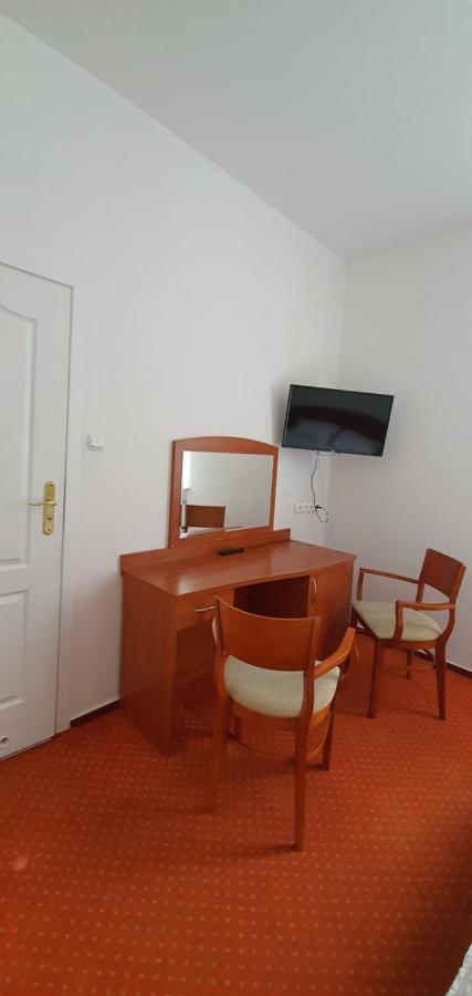 Hostel Ratuszowy Bydgoszcz Exteriör bild